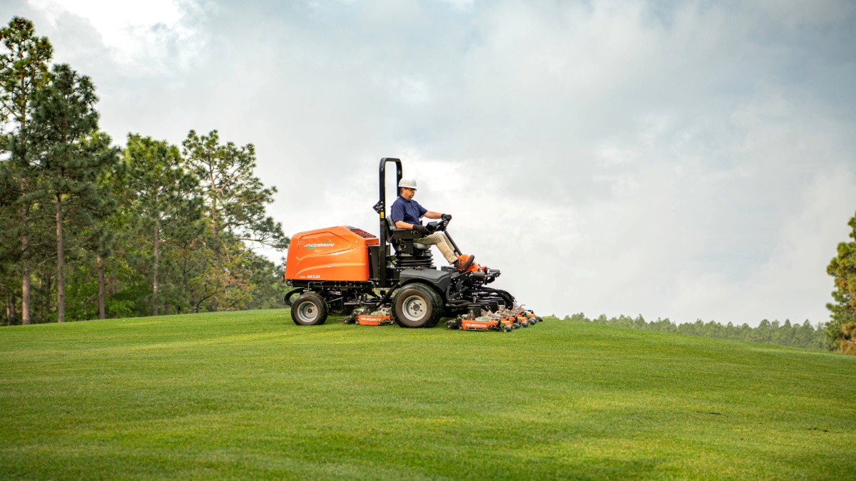 AR530 on grass