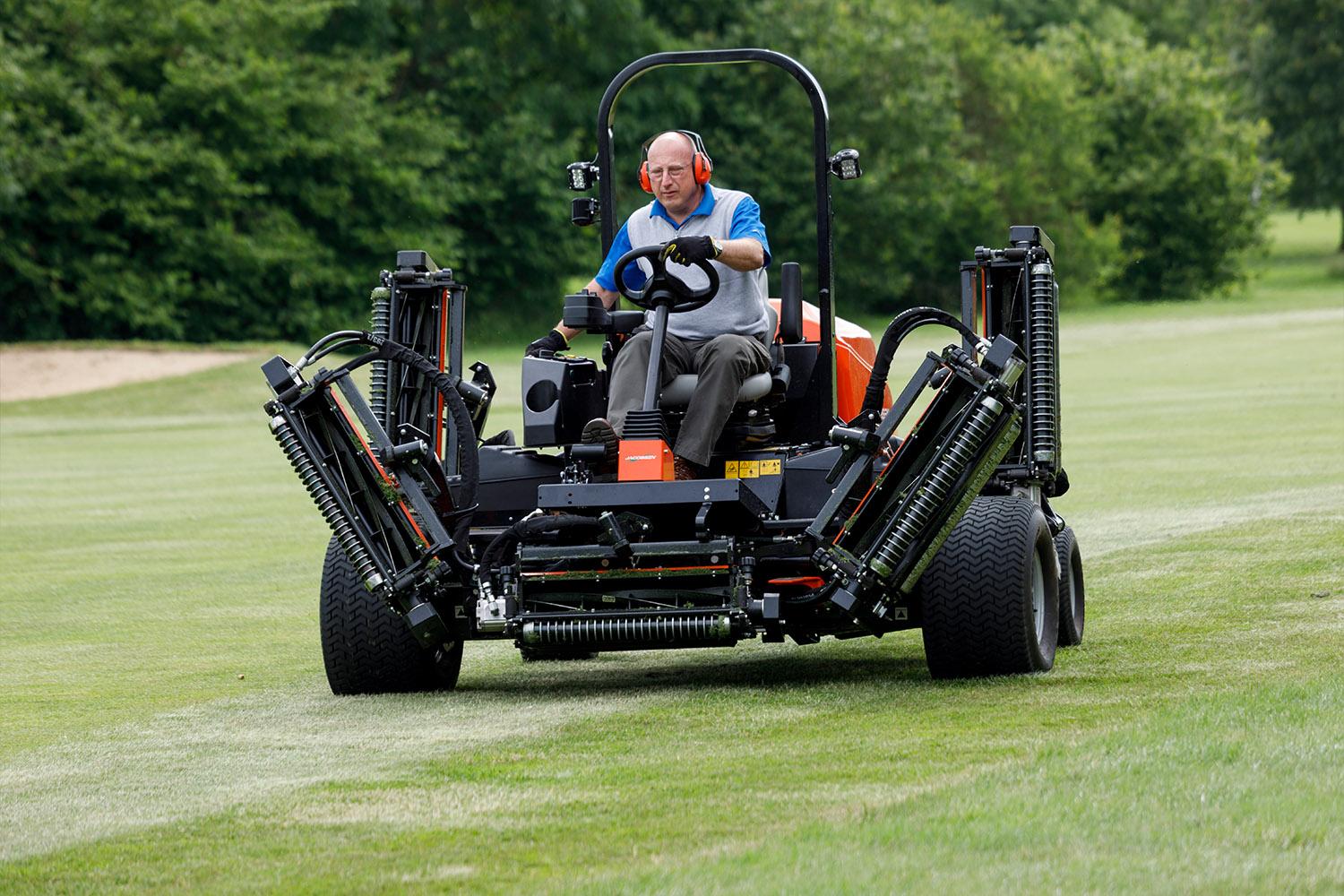 Kubota reel 2024 mower