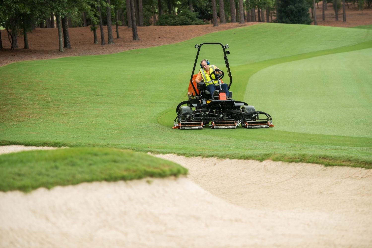 SLF530 on grass