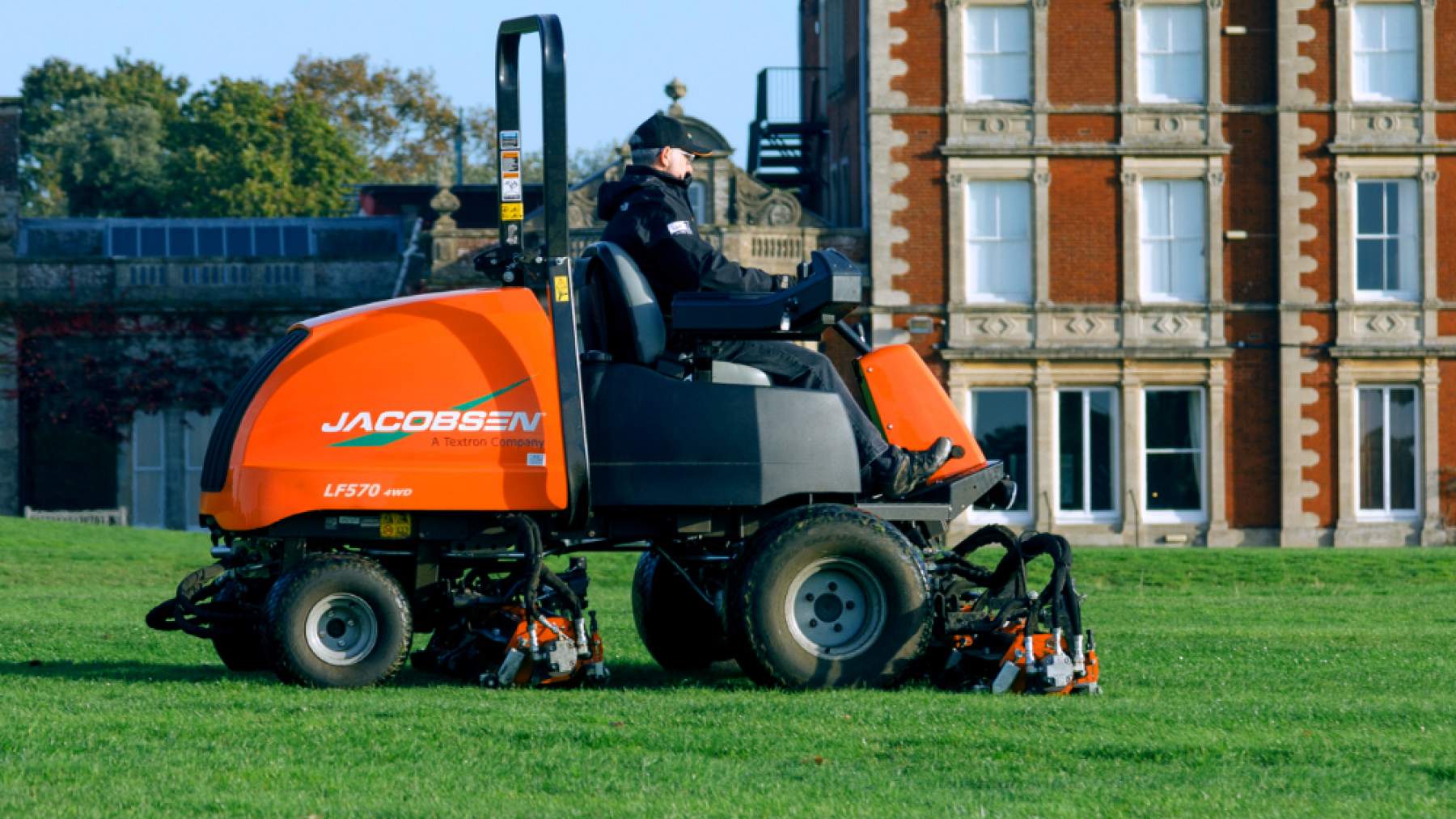 Mowers | Commercial | Jacobsen